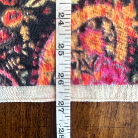 Lauren Ralph Lauren | 100% Silk Lightweight Paisley Sweater with 3/4 Sleeves - Picture 7 of 7